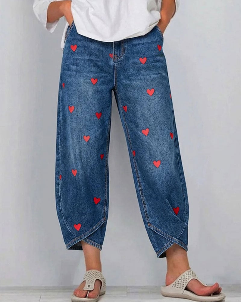 Serena | Pantalones con estampado de corazones, en denim, hasta el tobillo